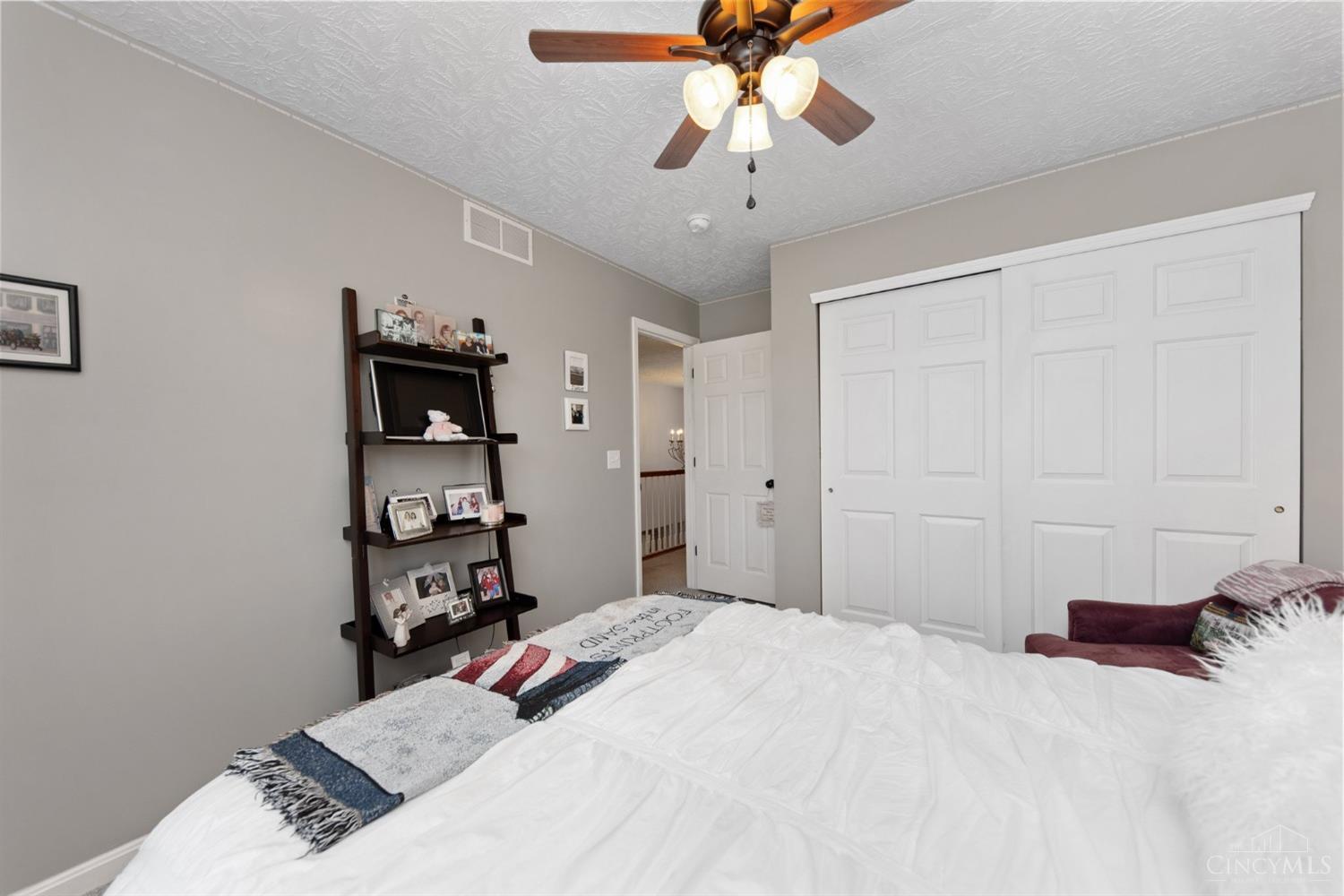 207 Woodland Crossing