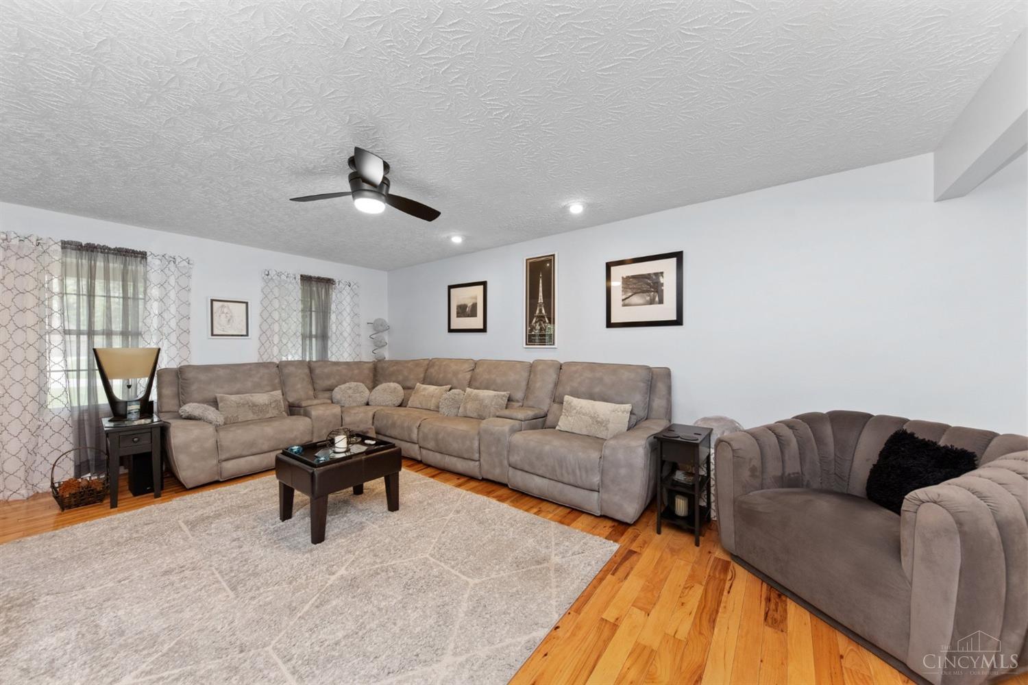 207 Woodland Crossing