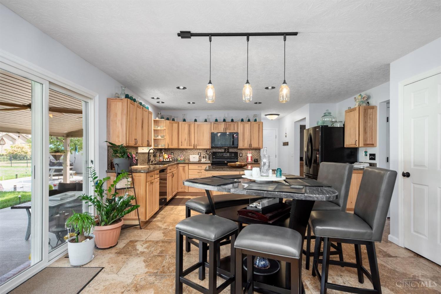 207 Woodland Crossing