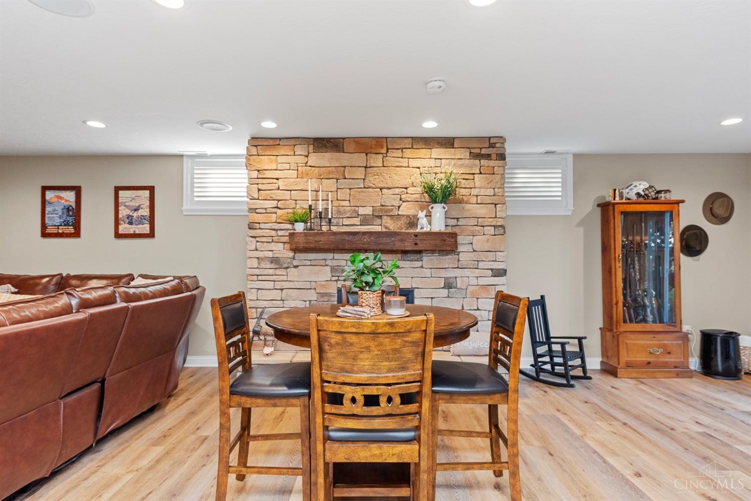 4777 Paddock Crossing