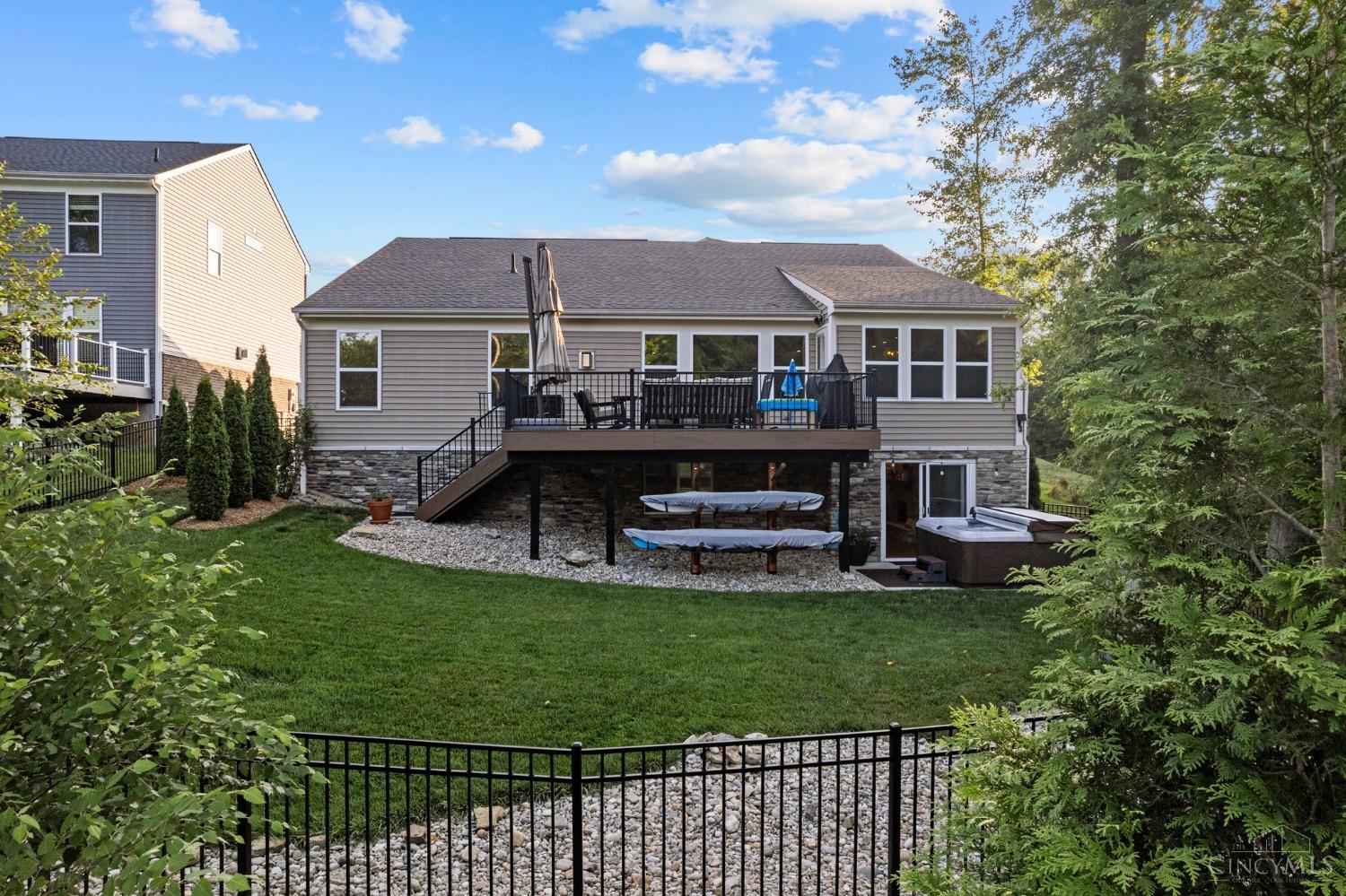 4777 Paddock Crossing