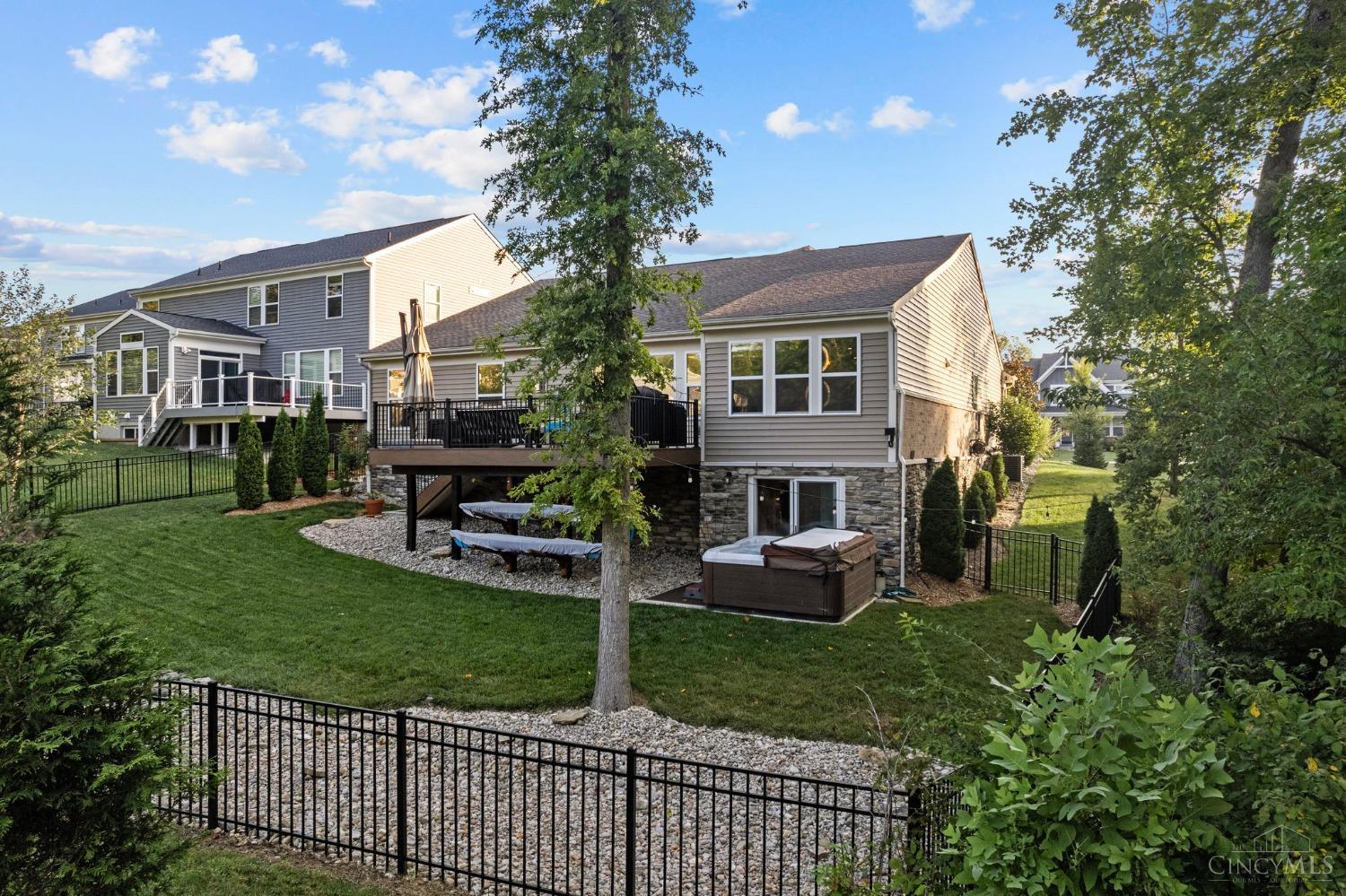 4777 Paddock Crossing