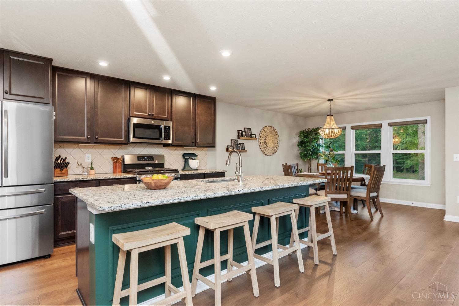 4777 Paddock Crossing