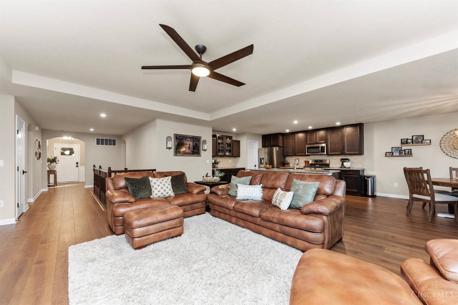 4777 Paddock Crossing