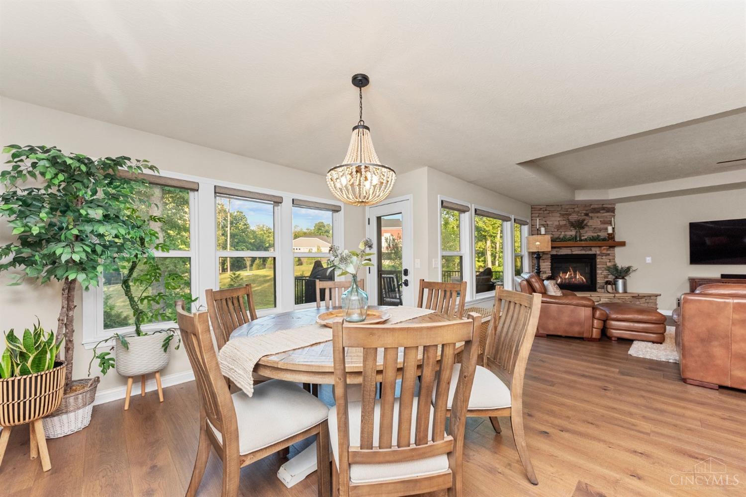 4777 Paddock Crossing