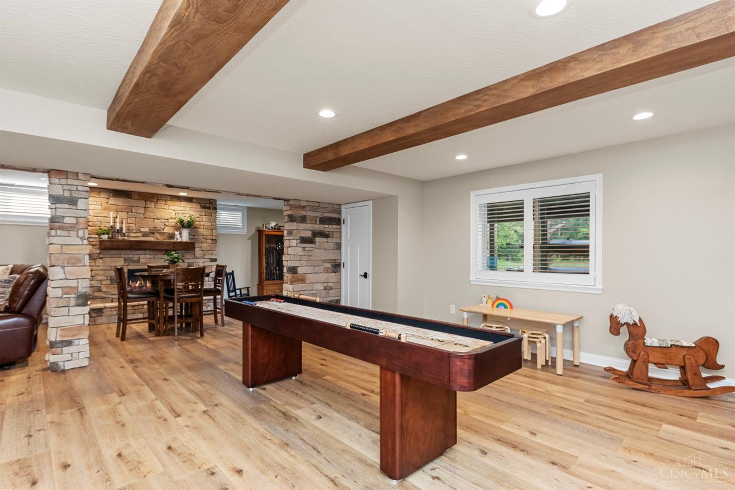 4777 Paddock Crossing