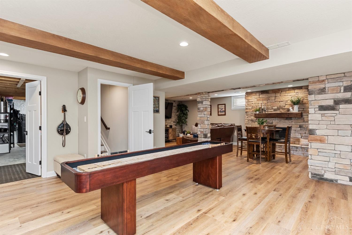 4777 Paddock Crossing