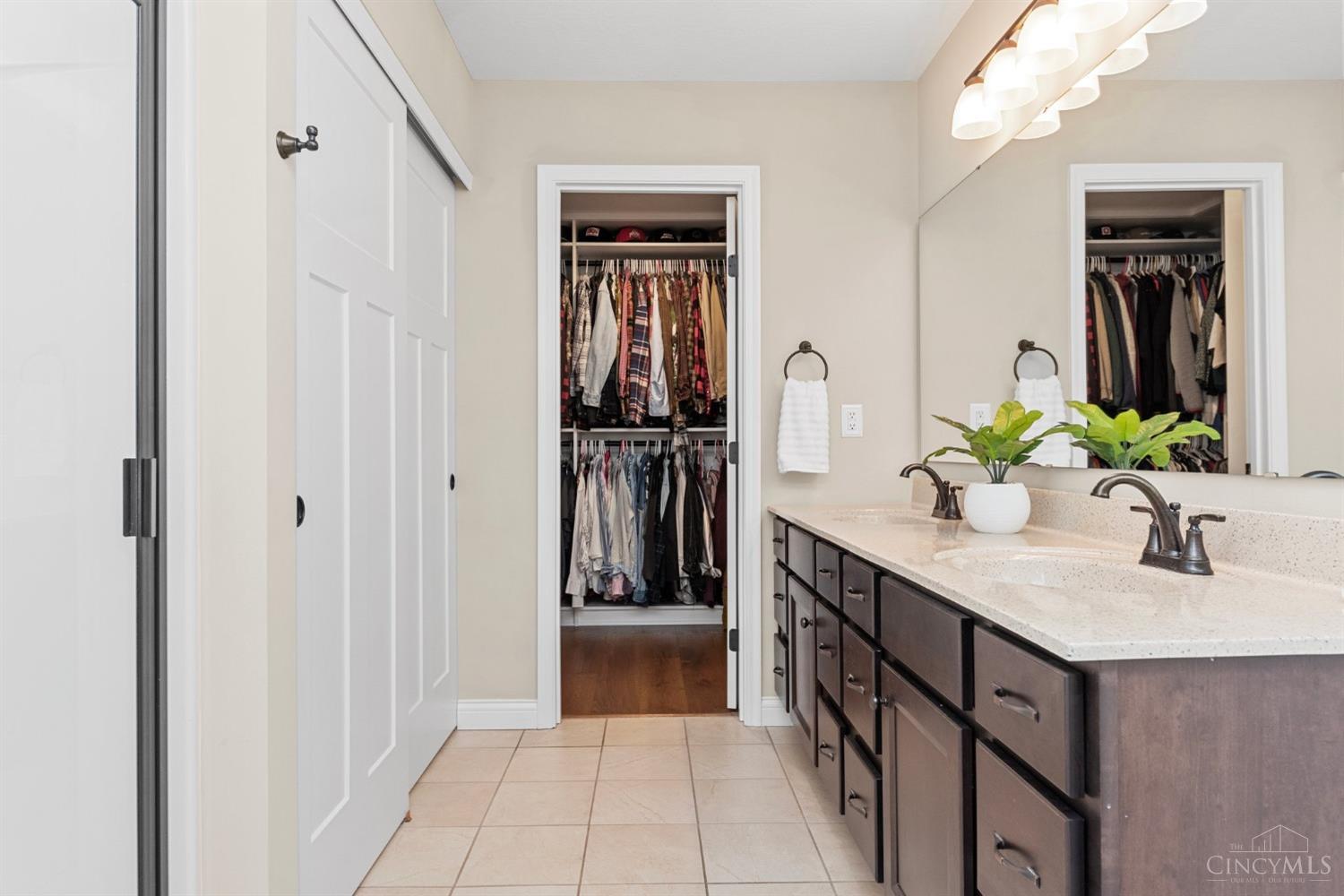 4777 Paddock Crossing