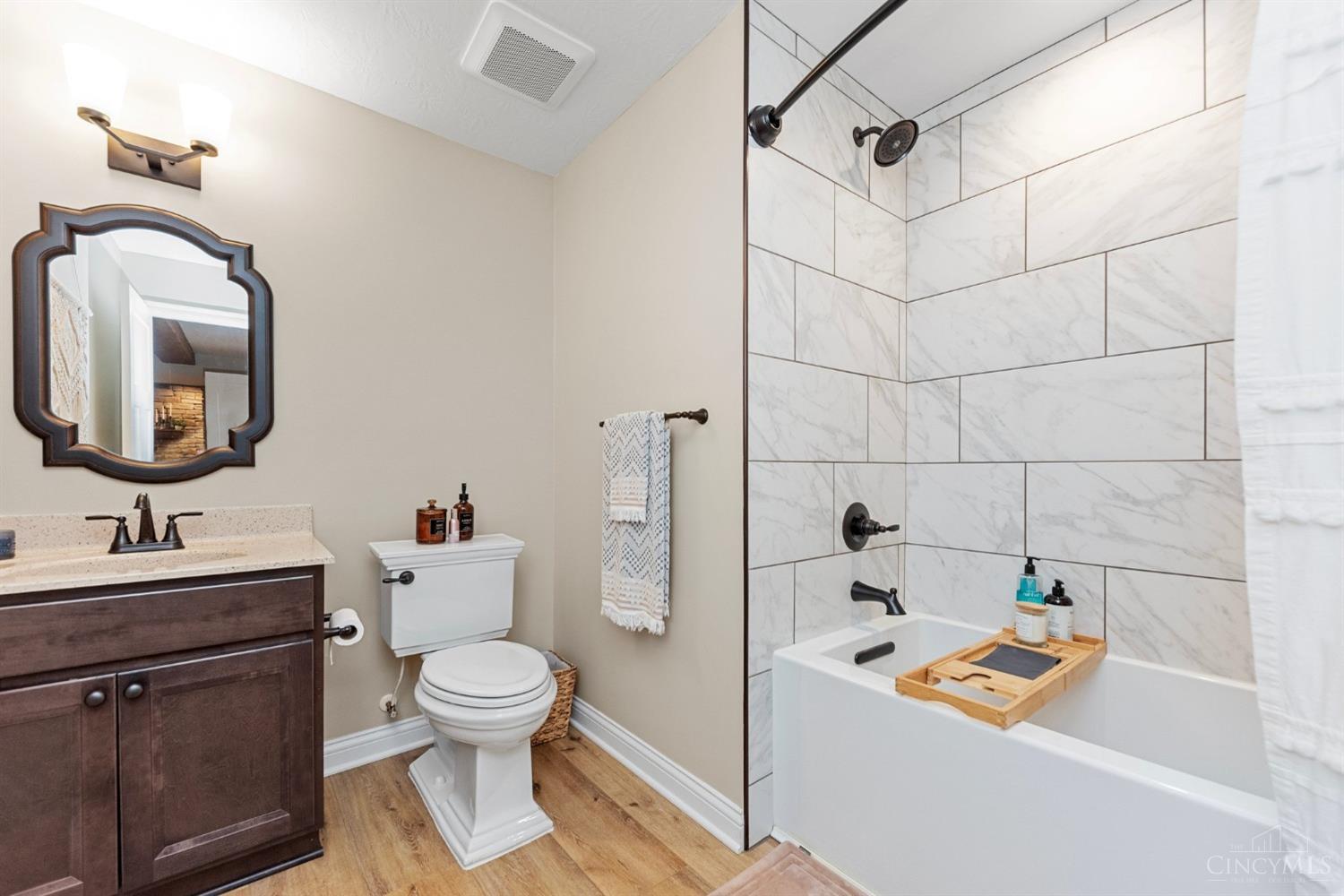 4777 Paddock Crossing