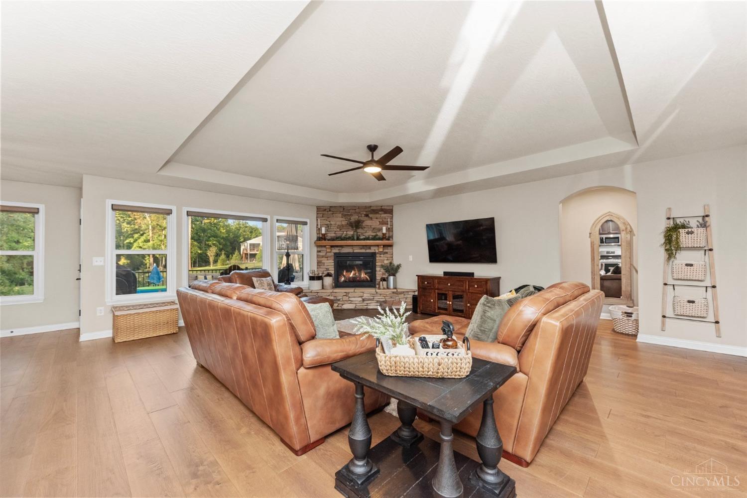 4777 Paddock Crossing