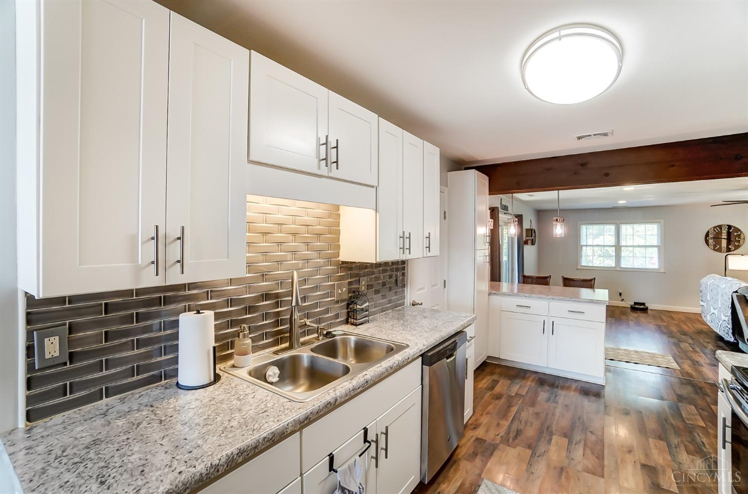 981 Seminole Trail