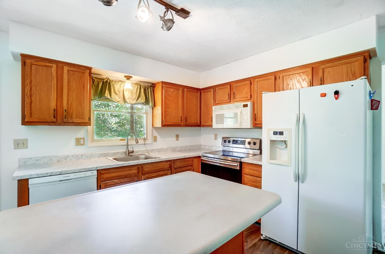 38 Hamer Road