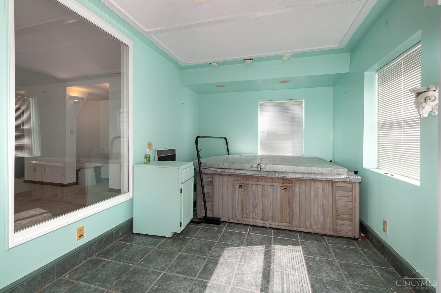 8541 Louderback Road