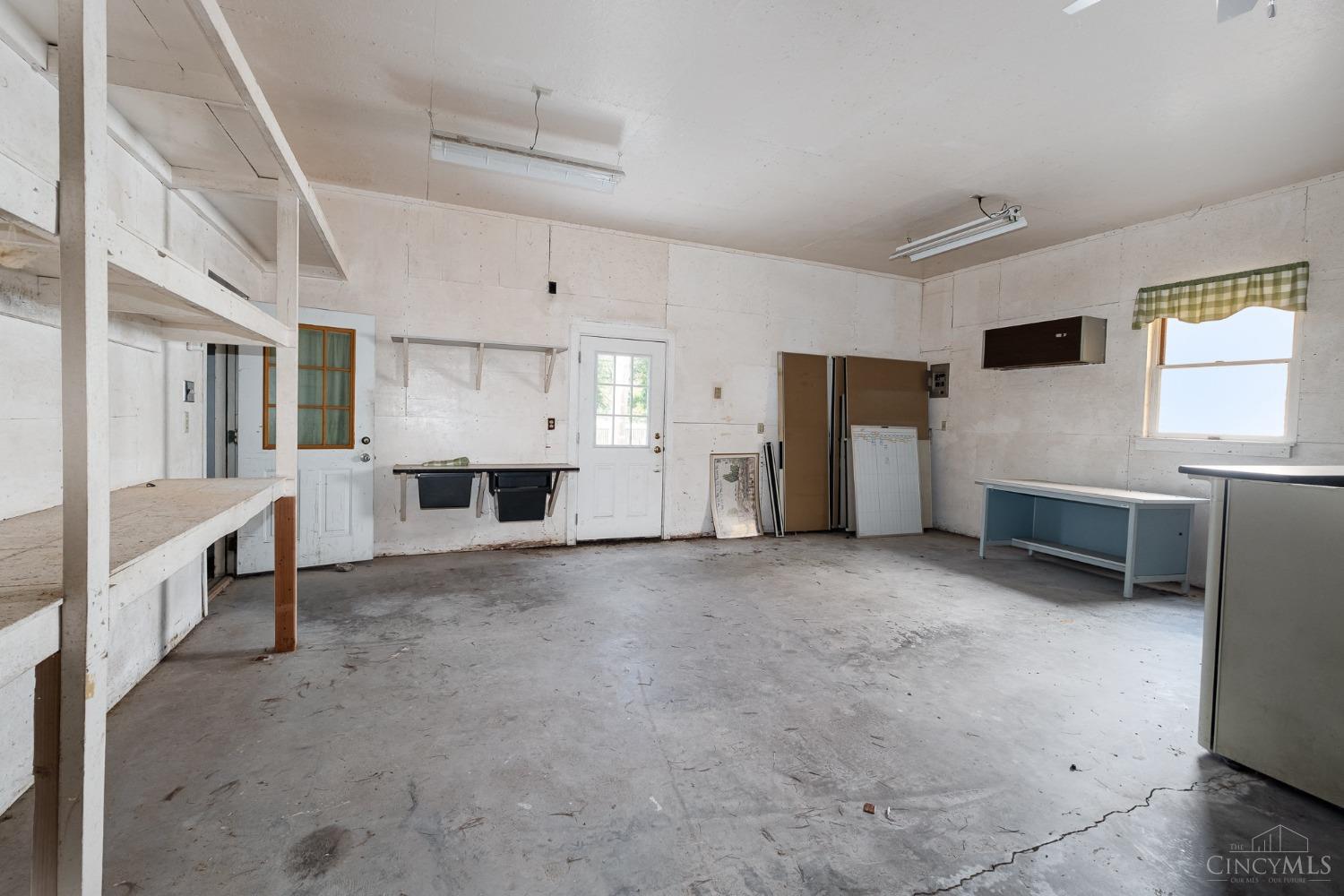 8541 Louderback Road