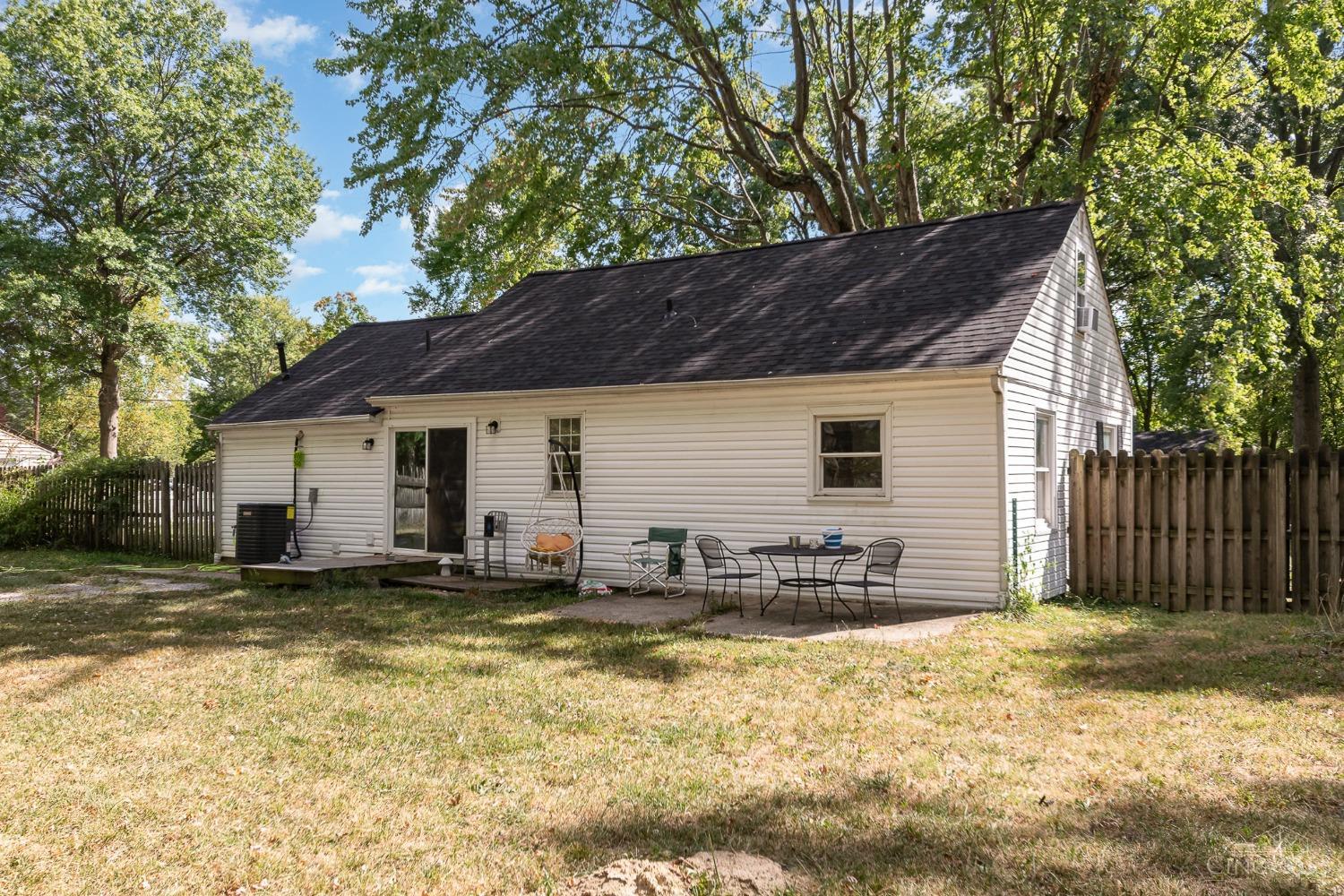 18 Woodruff Lane