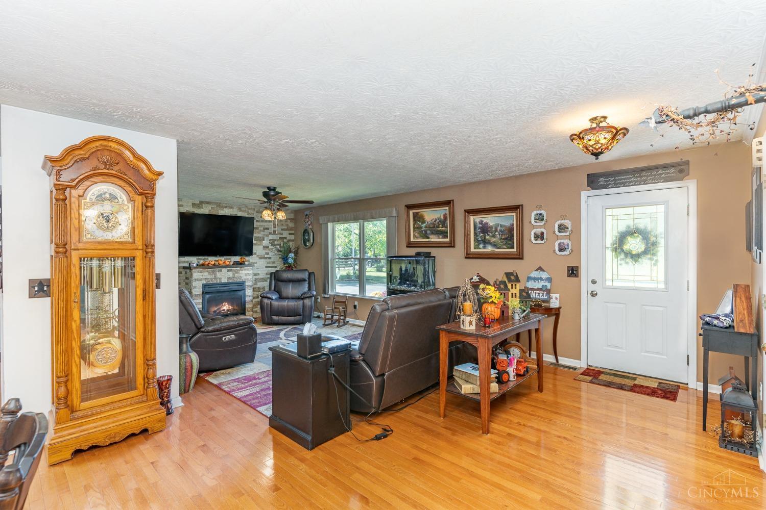 4966 St Rt 133
