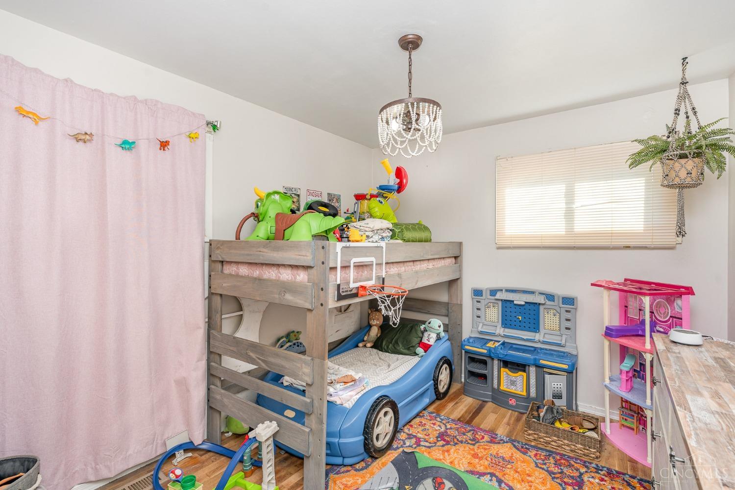 6428 Smith Road