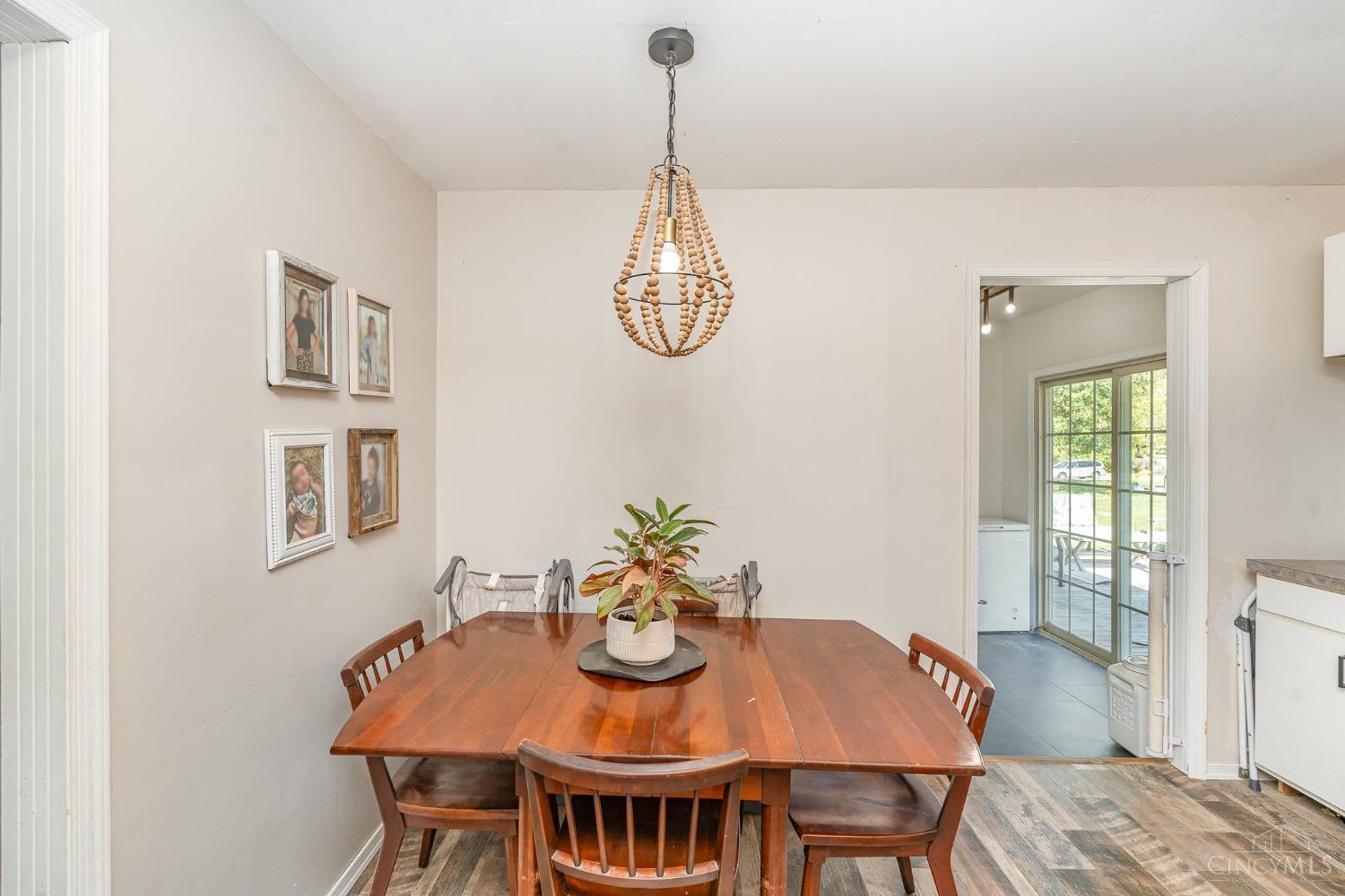 6428 Smith Road