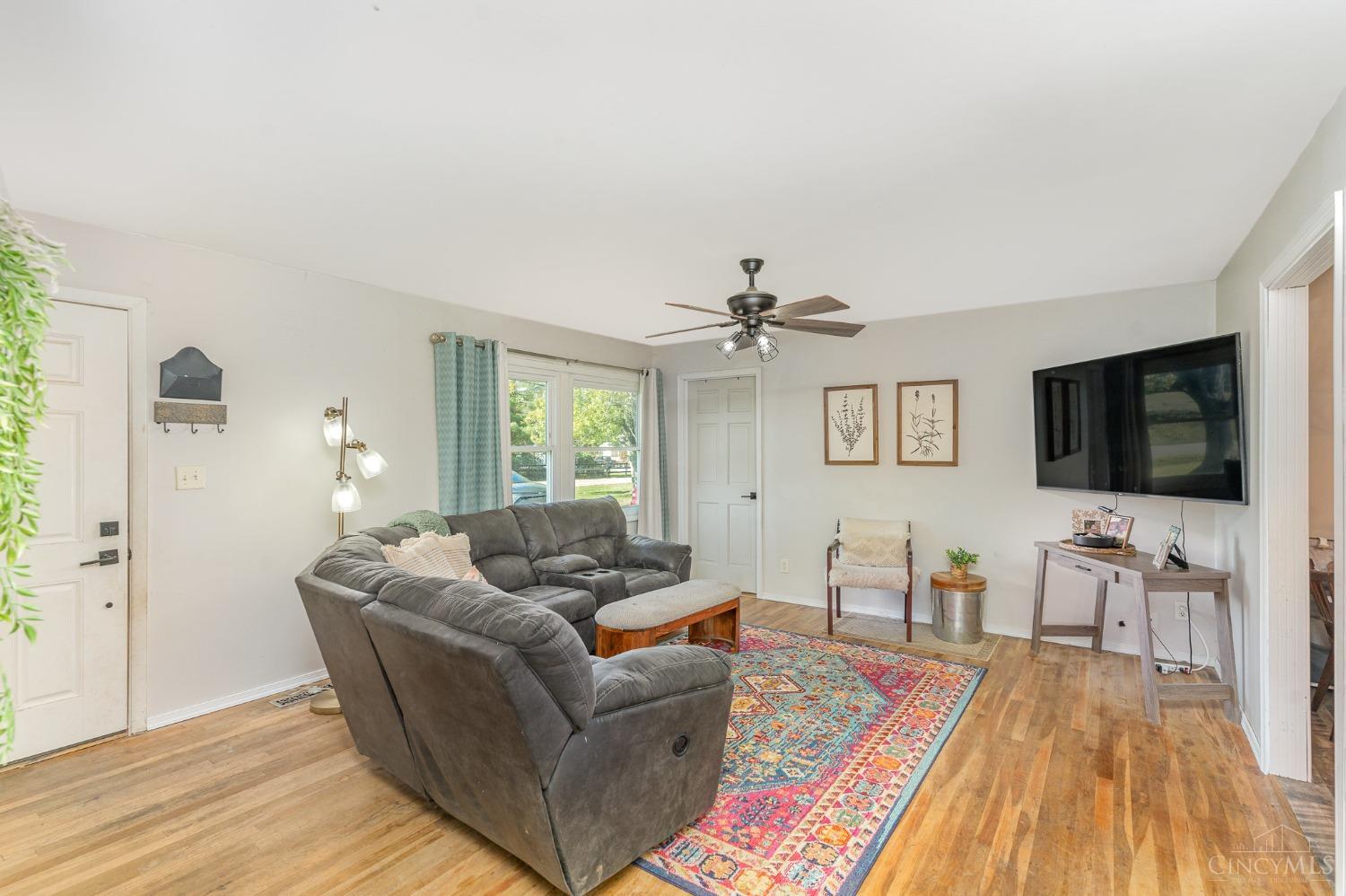 6428 Smith Road