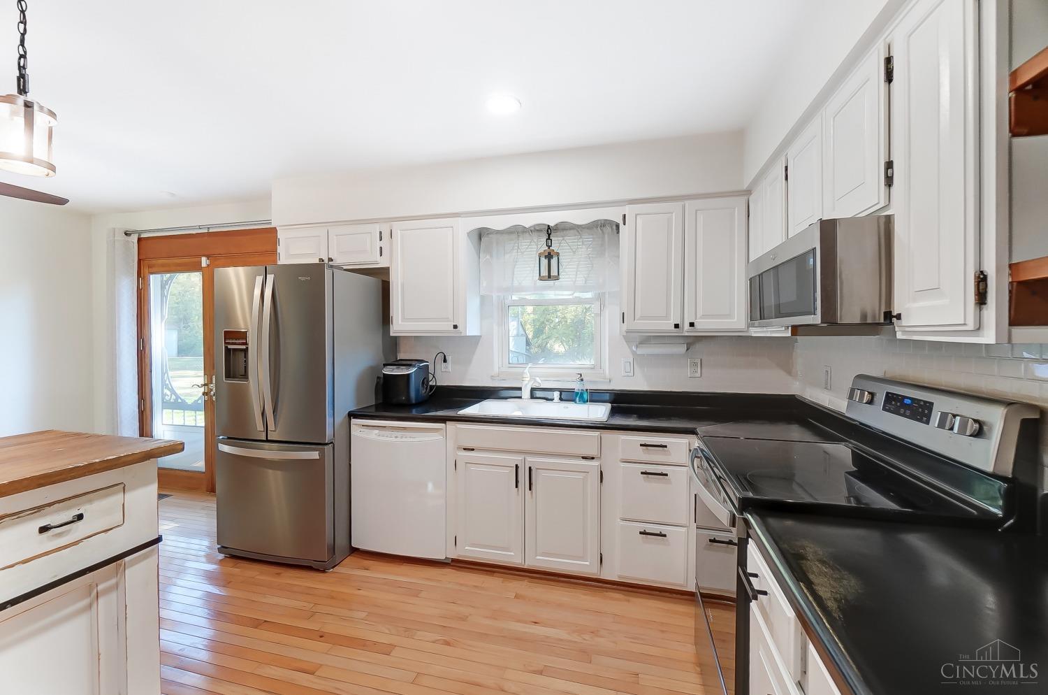 279 S Third Street