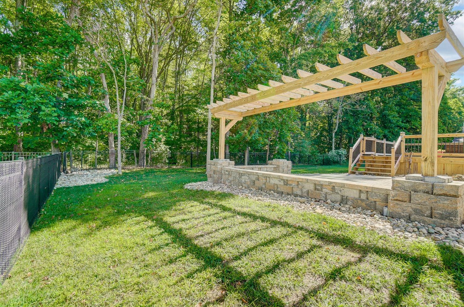 2336 Bridgewater Drive