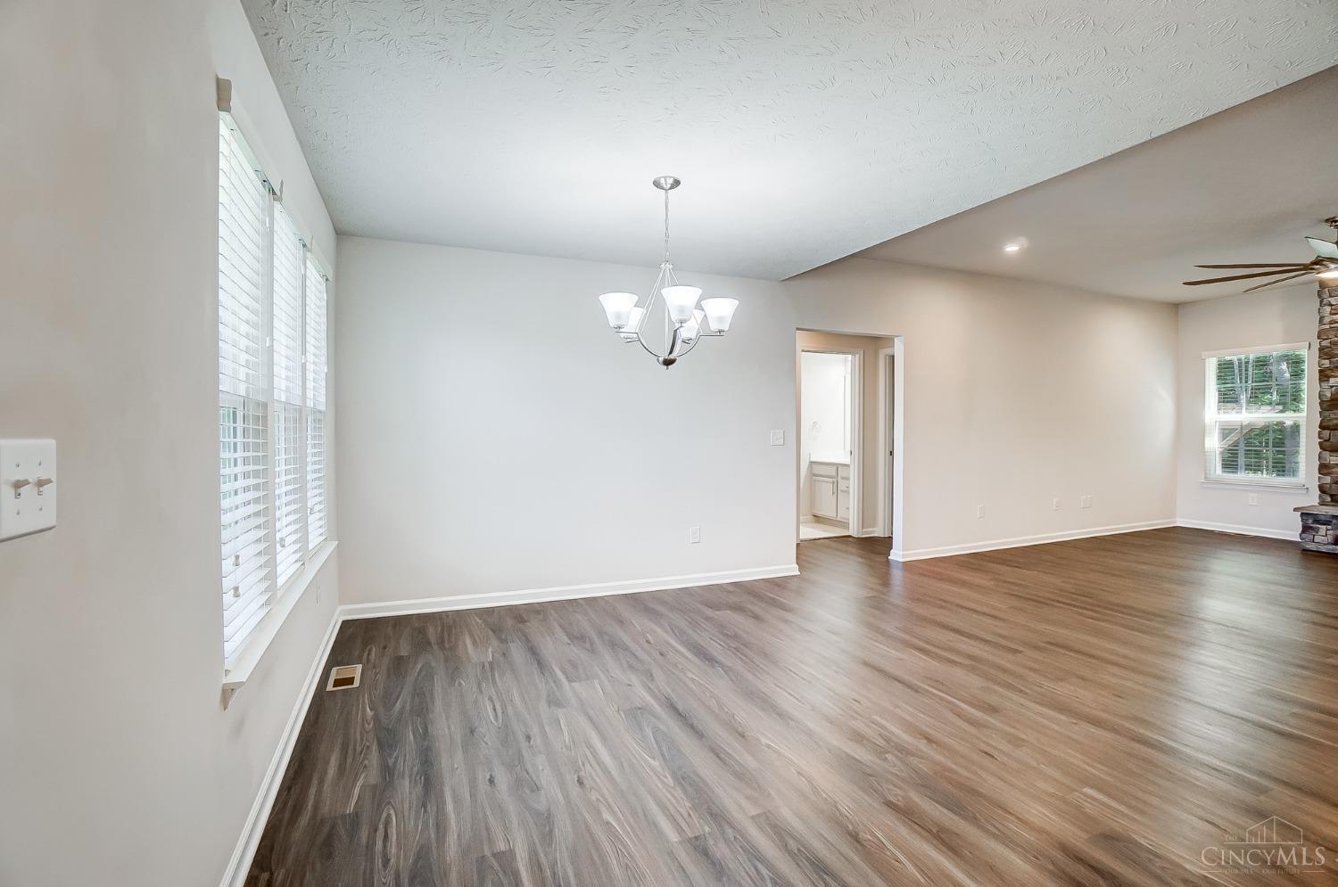 2336 Bridgewater Drive