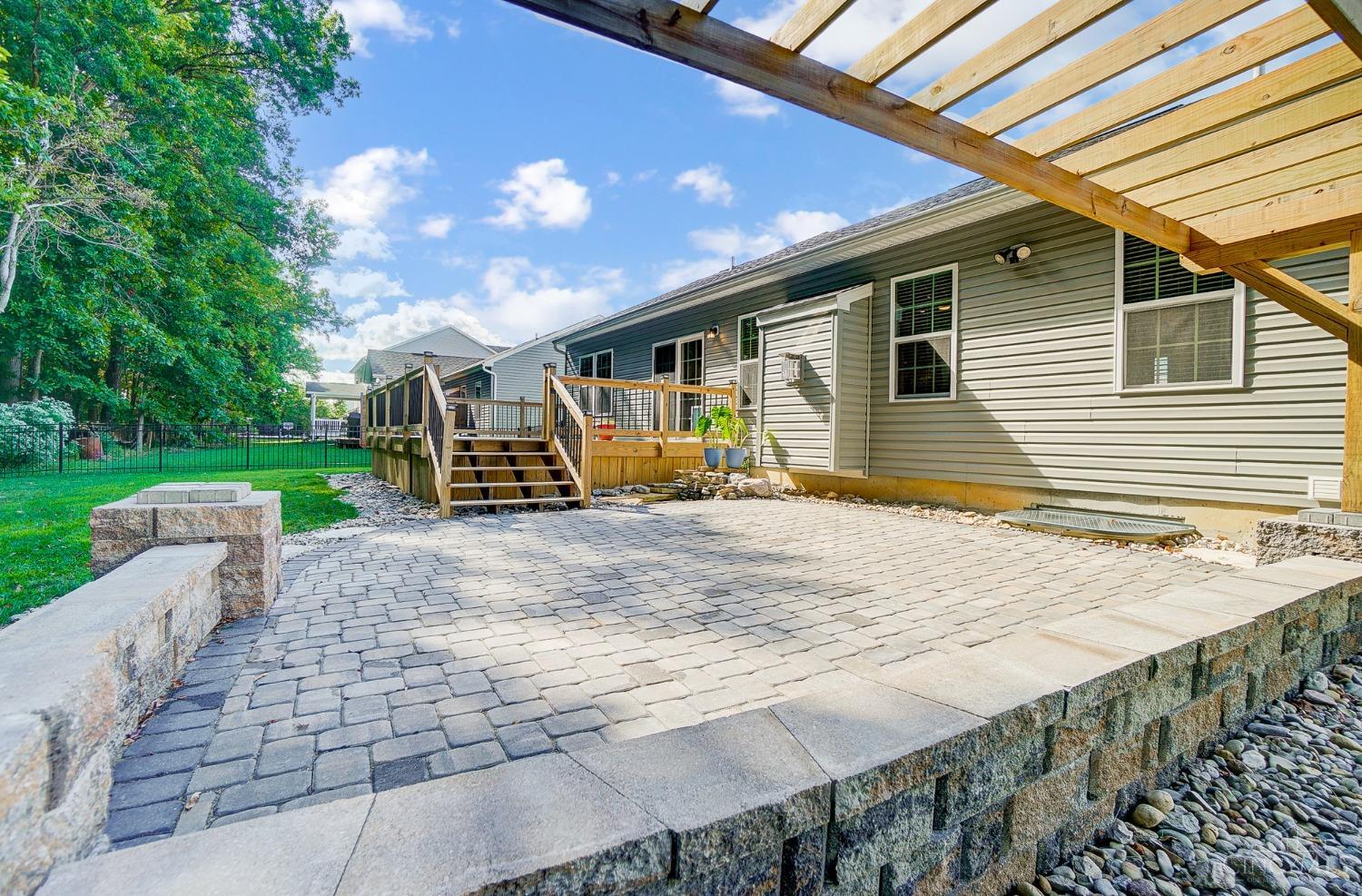 2336 Bridgewater Drive