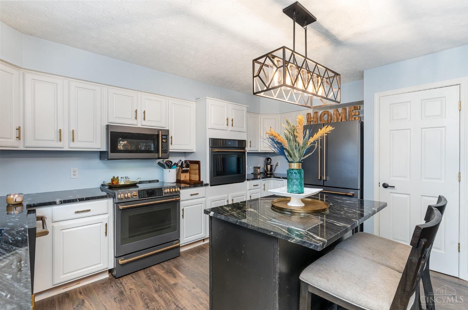 1122 Coon Hill Road