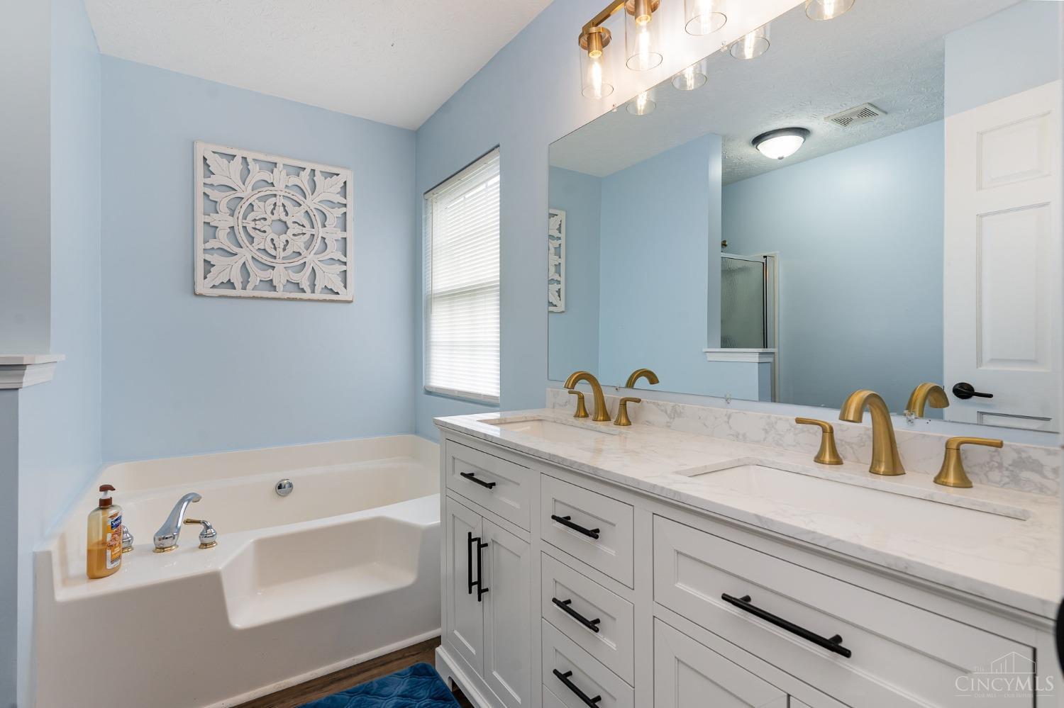 1122 Coon Hill Road