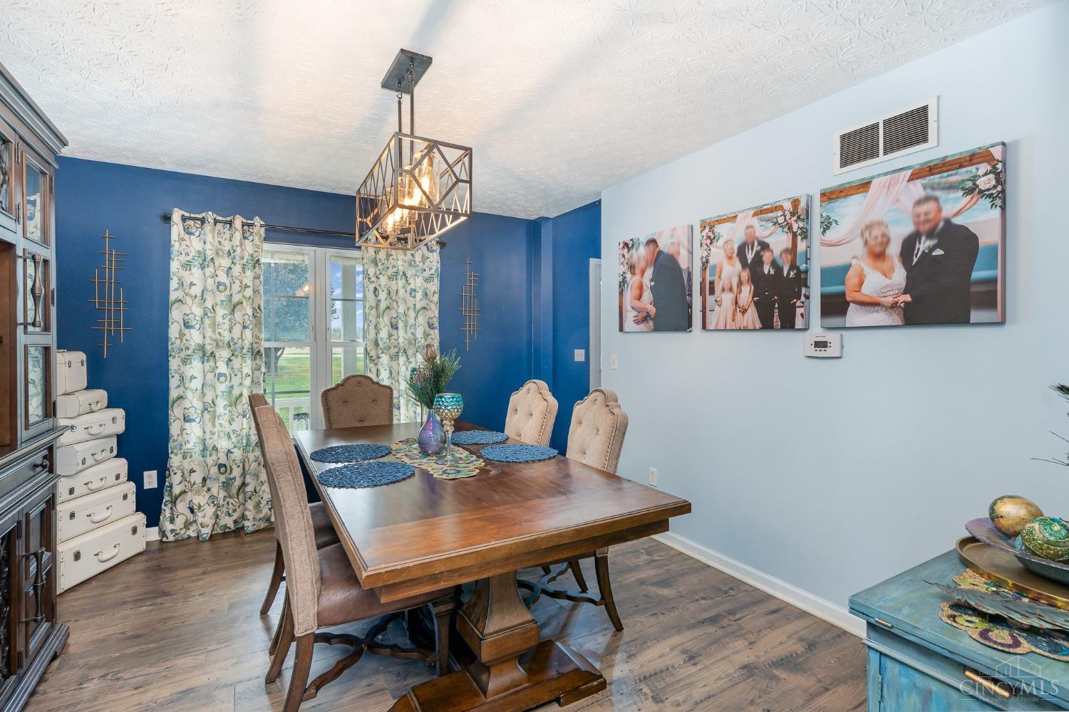 1122 Coon Hill Road