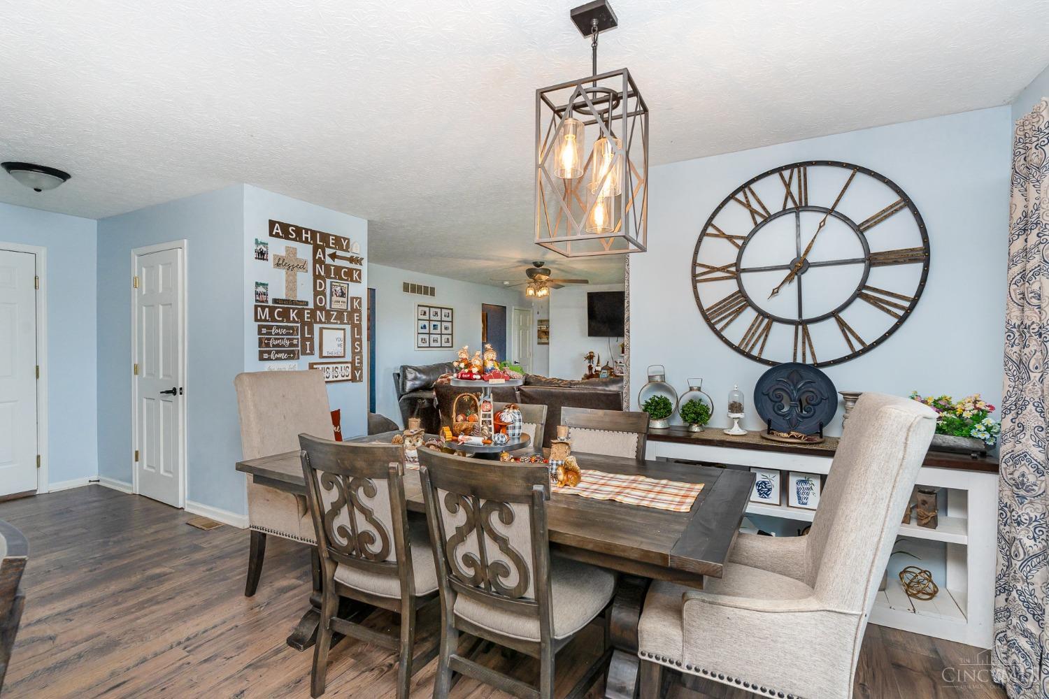 1122 Coon Hill Road