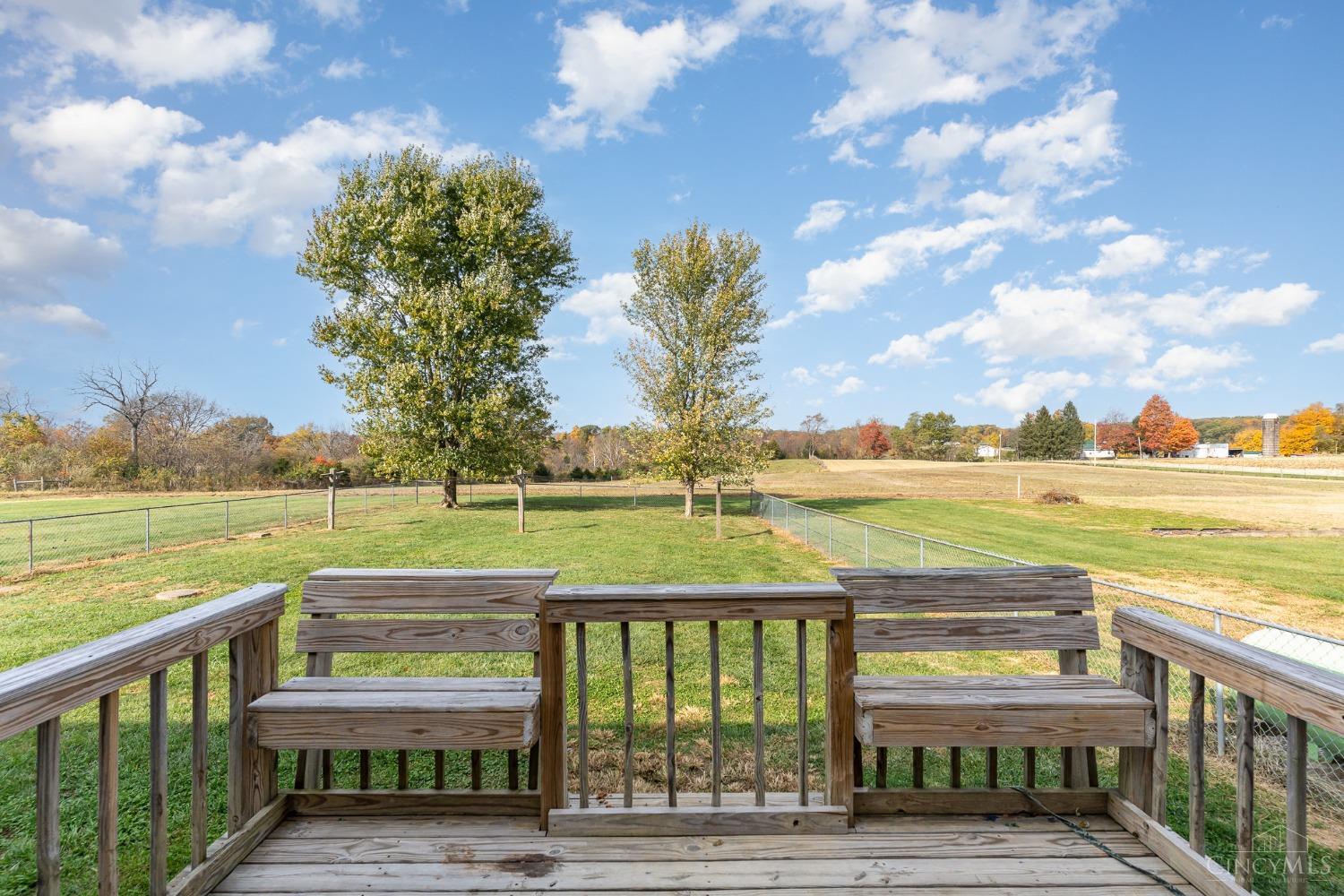 1122 Coon Hill Road