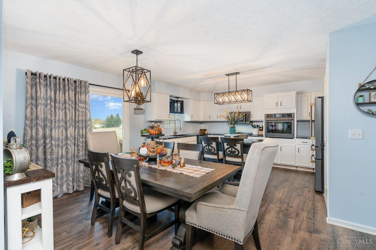 1122 Coon Hill Road
