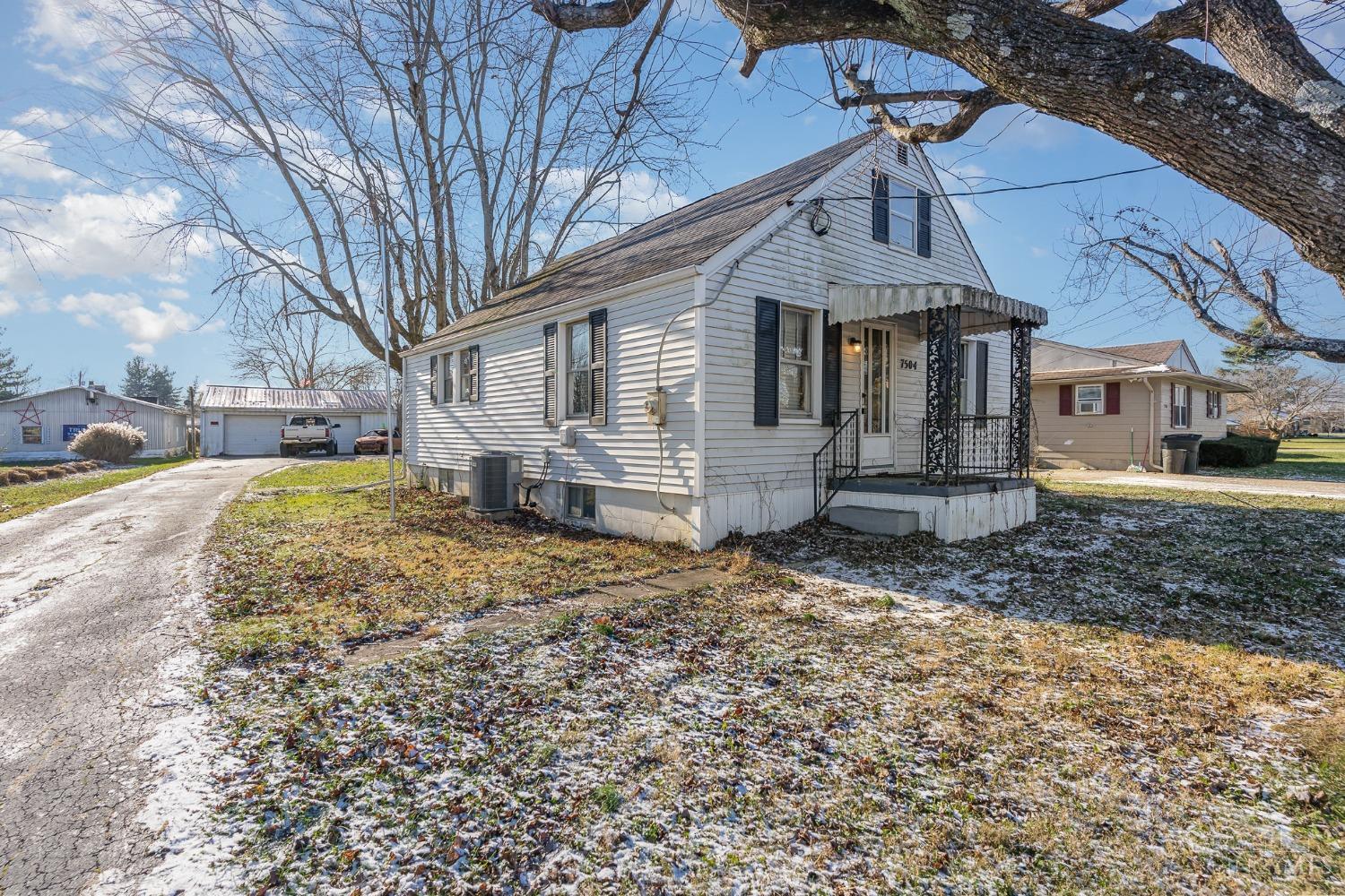 7504 Tri County Highway
