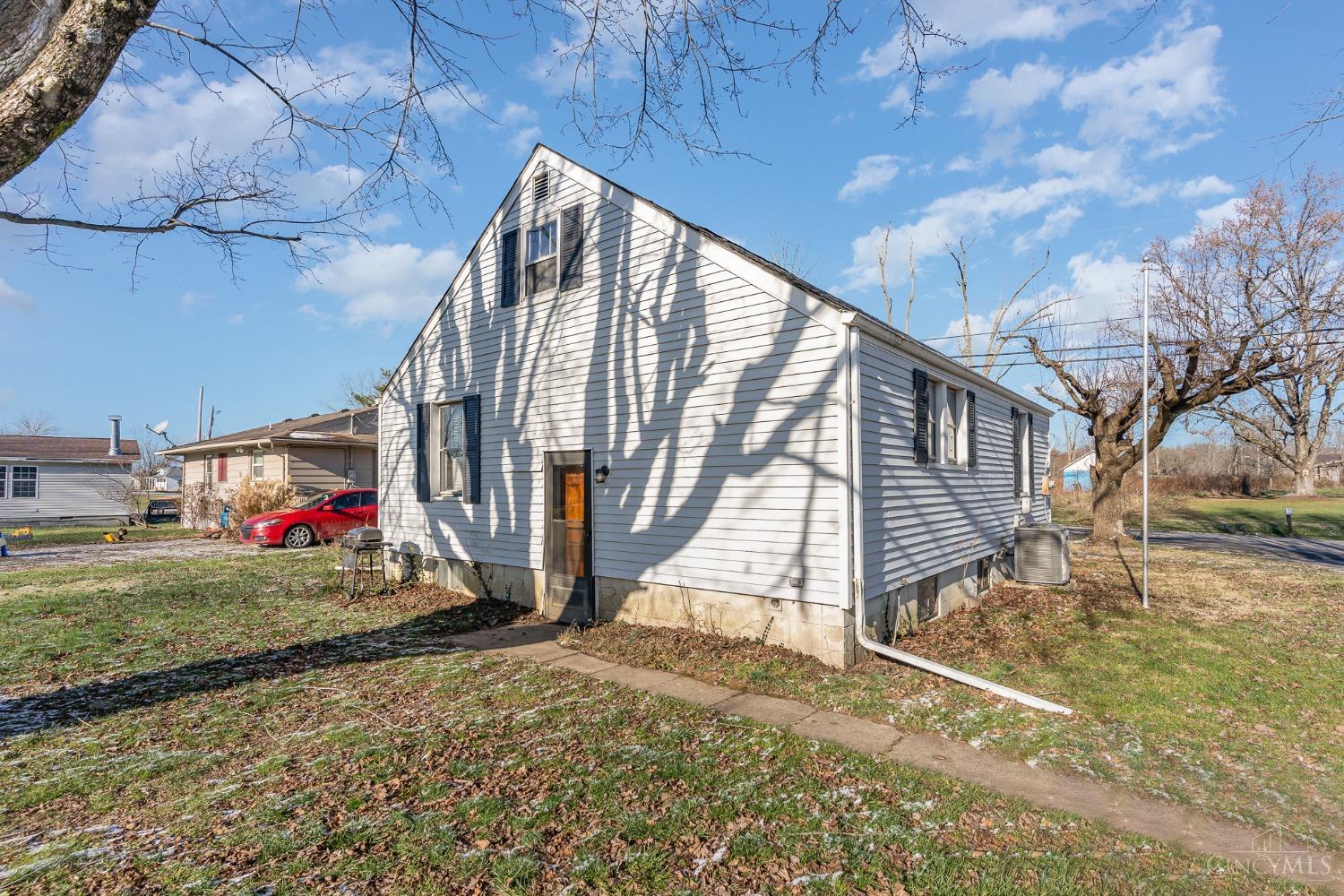 7504 Tri County Highway