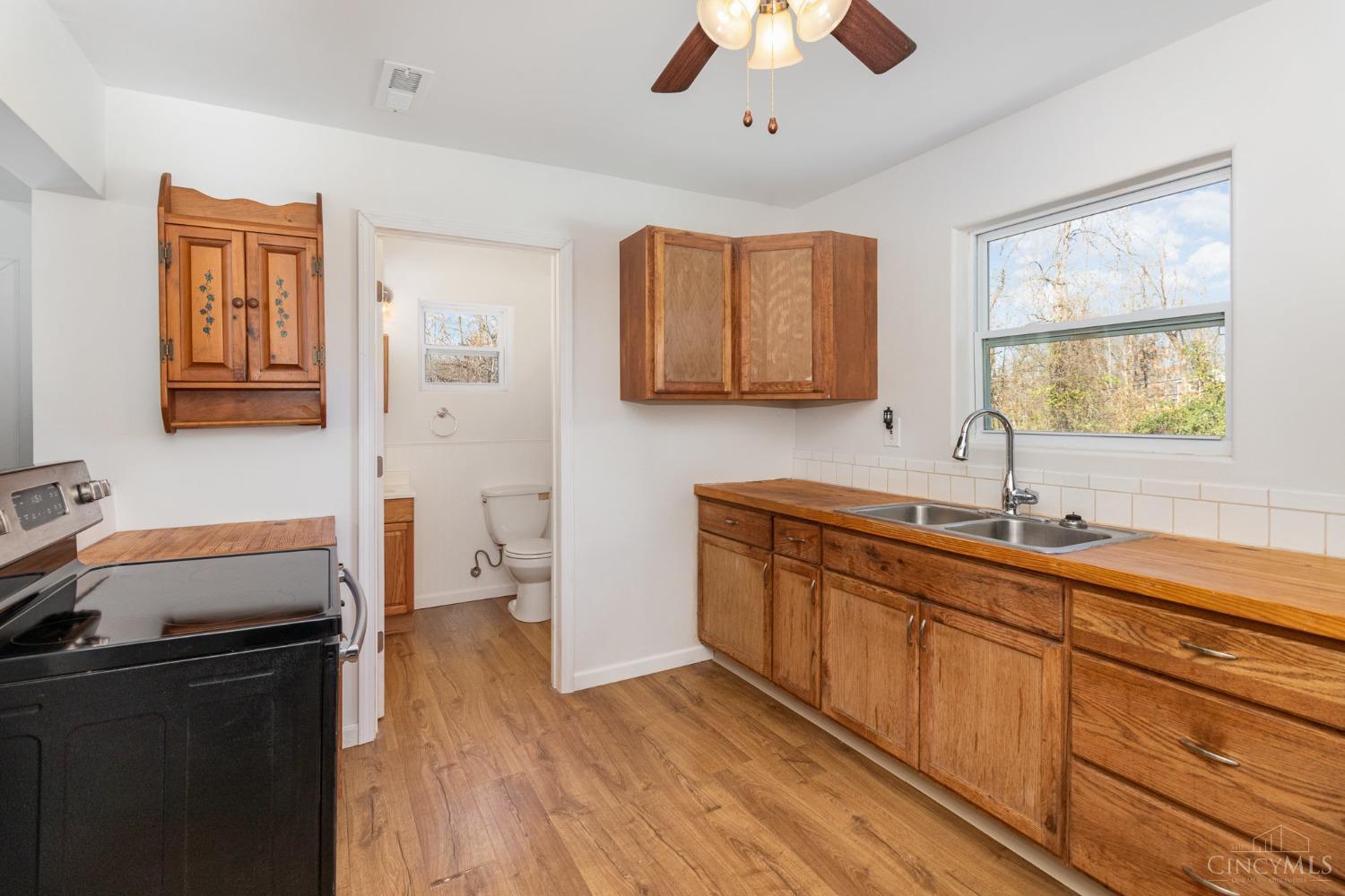 1379 Wilson Dunham Hill Road