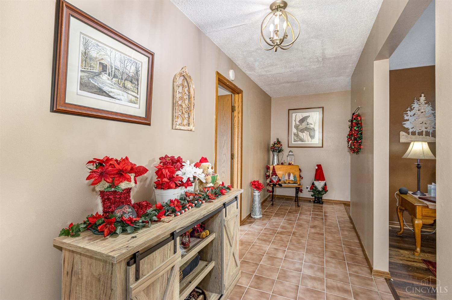 904 Linda Vista Drive