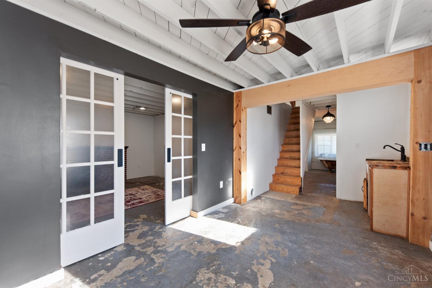 115 W South Street