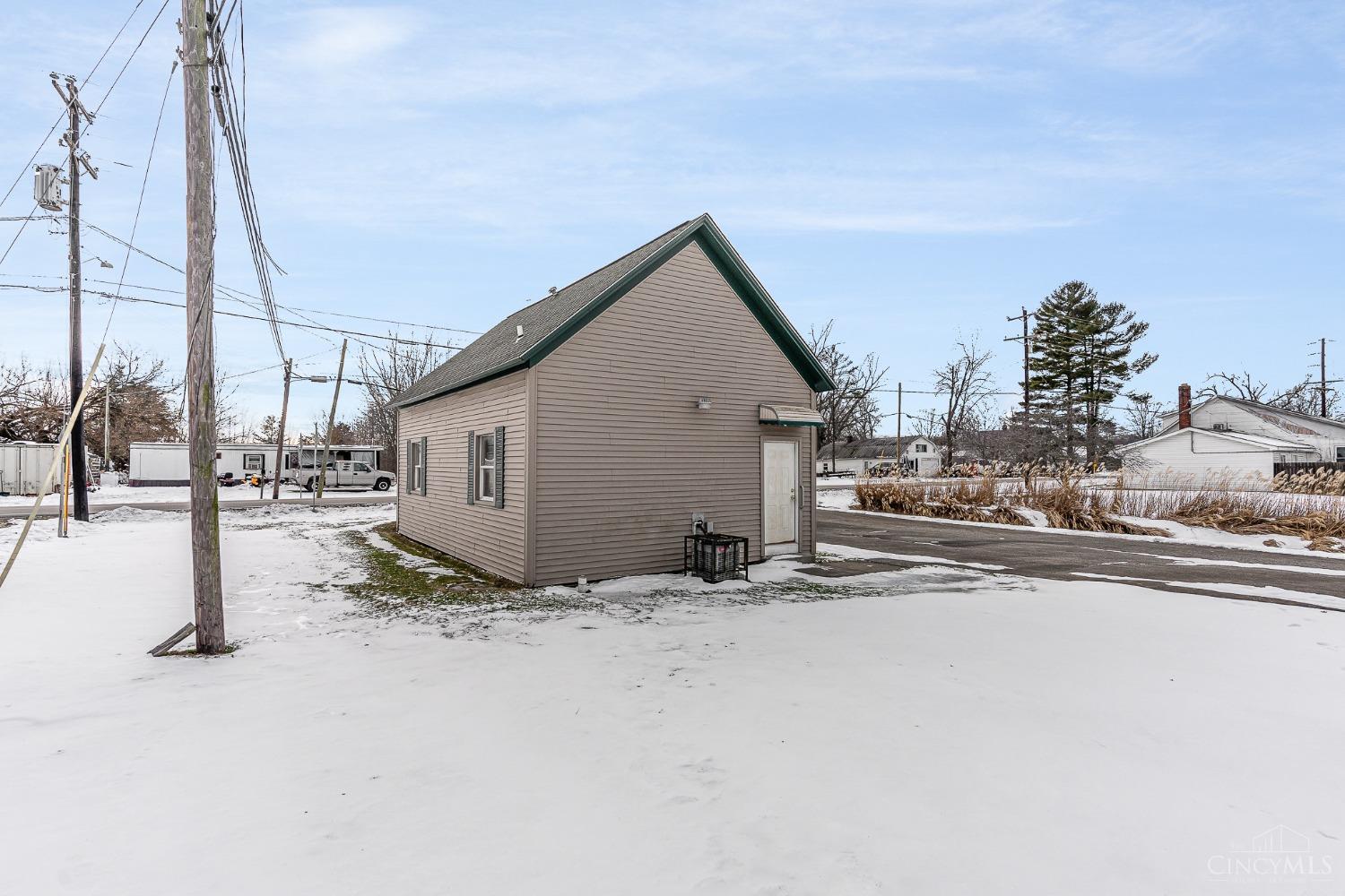 3827 Greenbush West Road