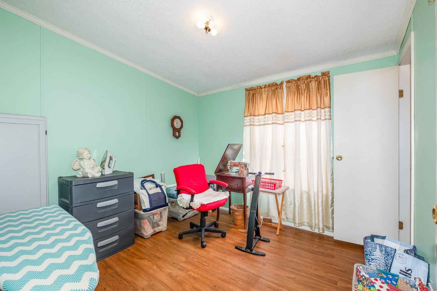 20582 St Rt 136