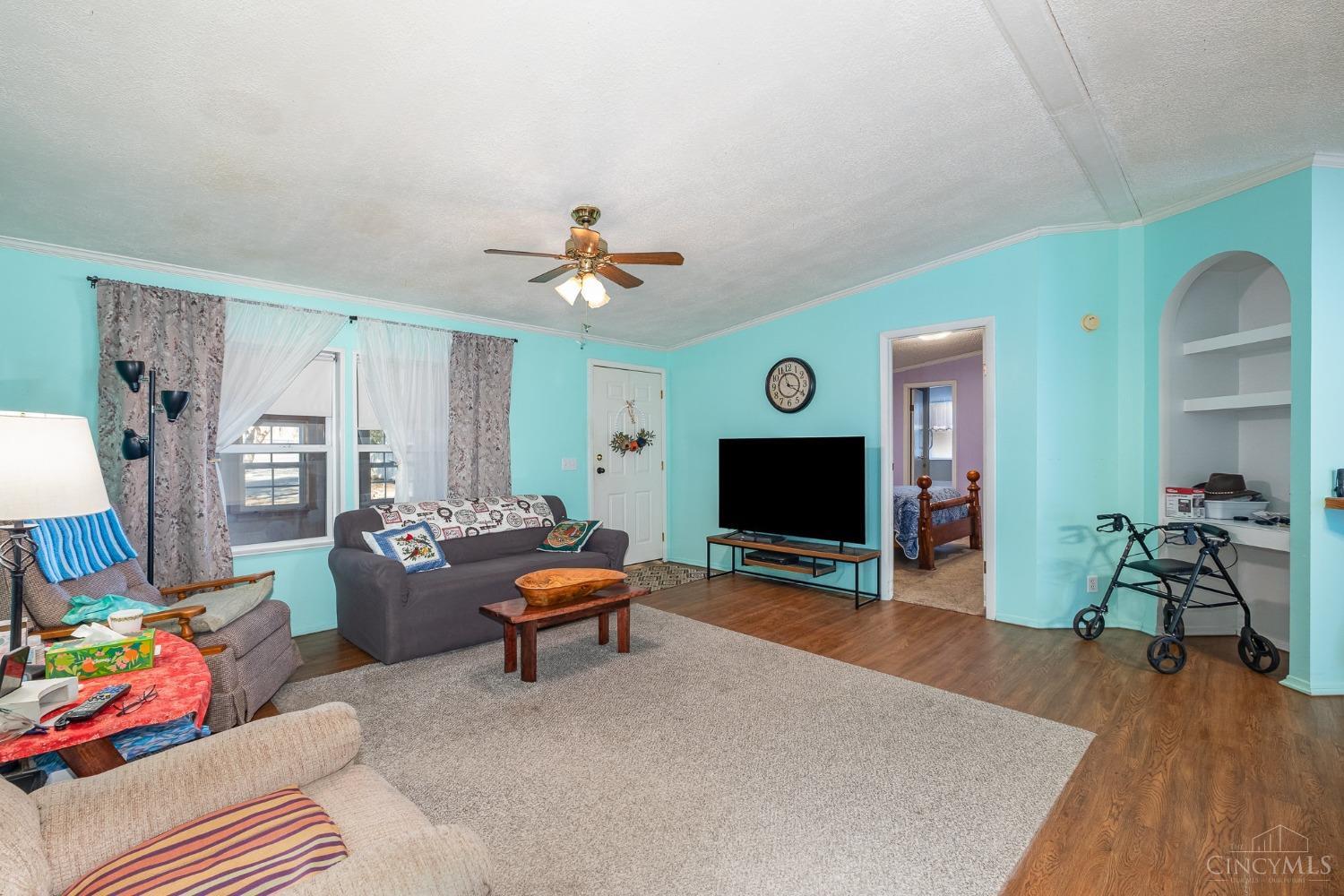 20582 St Rt 136