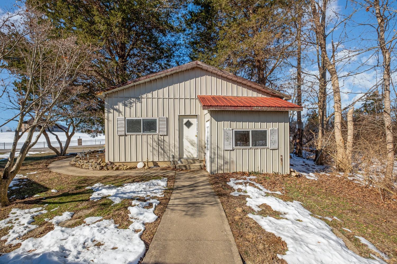 20582 St Rt 136