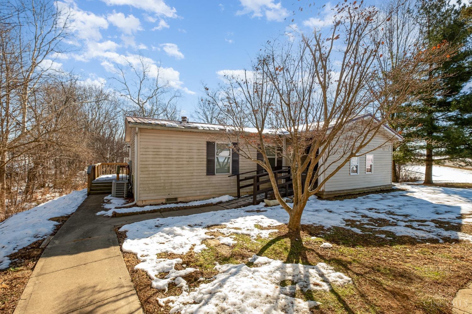 20582 St Rt 136