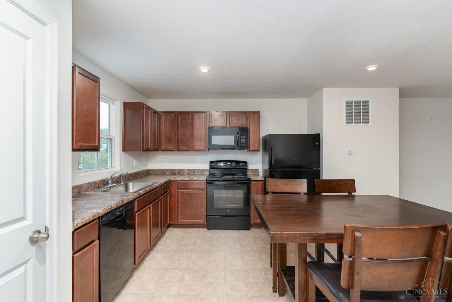 195 Wooded Ridge Drive