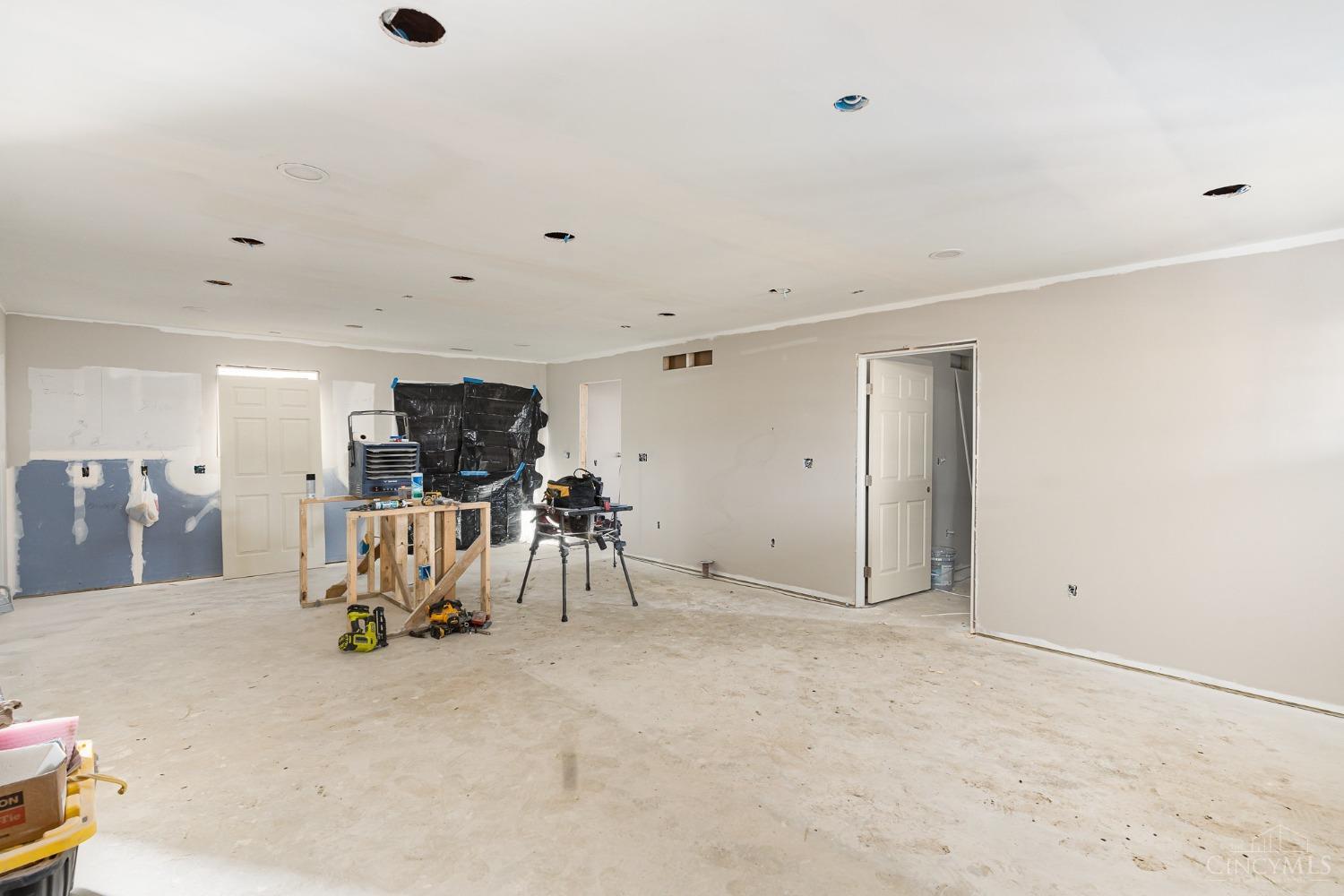 407 Elmwood Court
