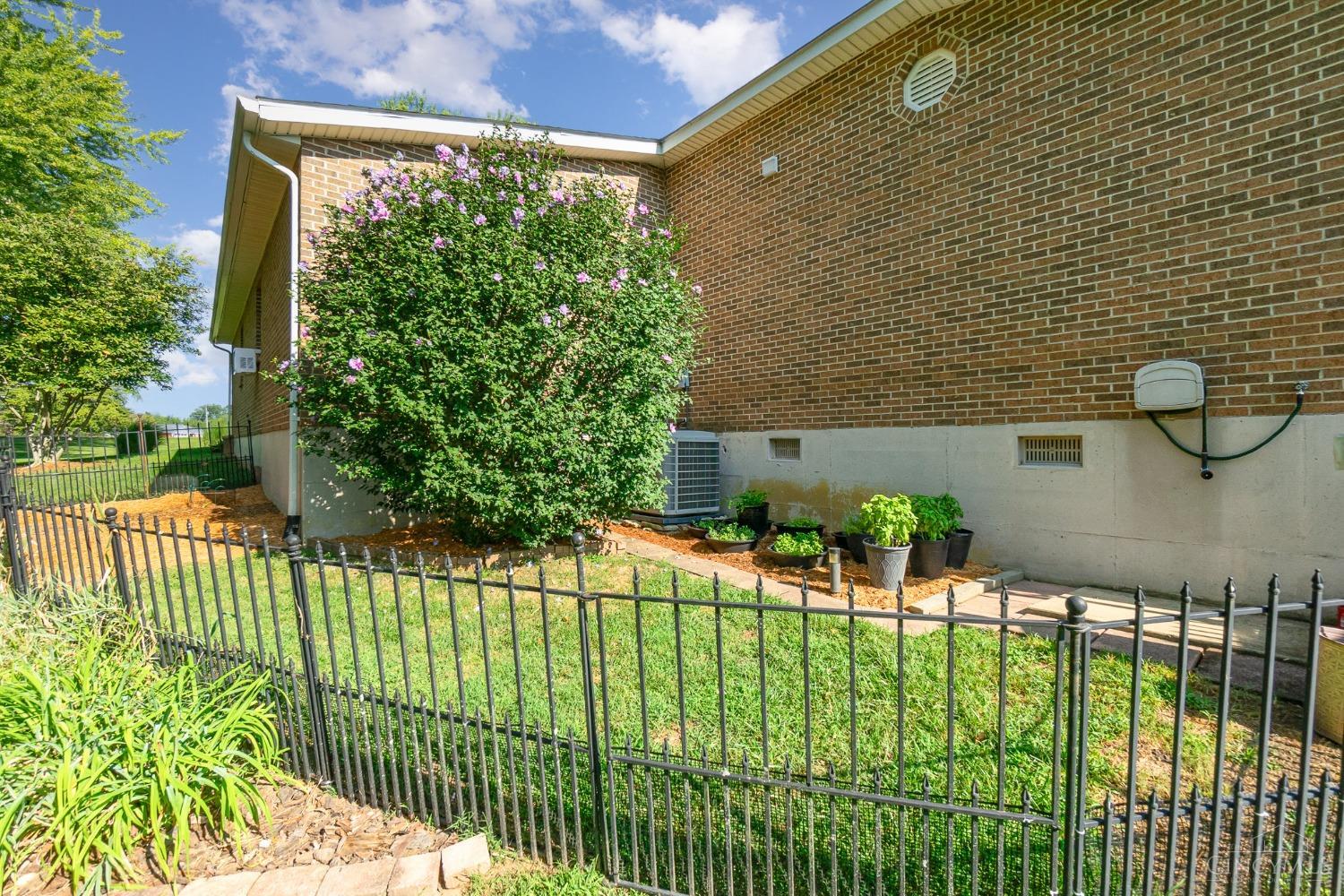 704 Waynoka Drive