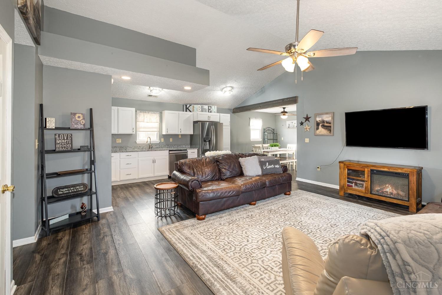 3489 Penny Road