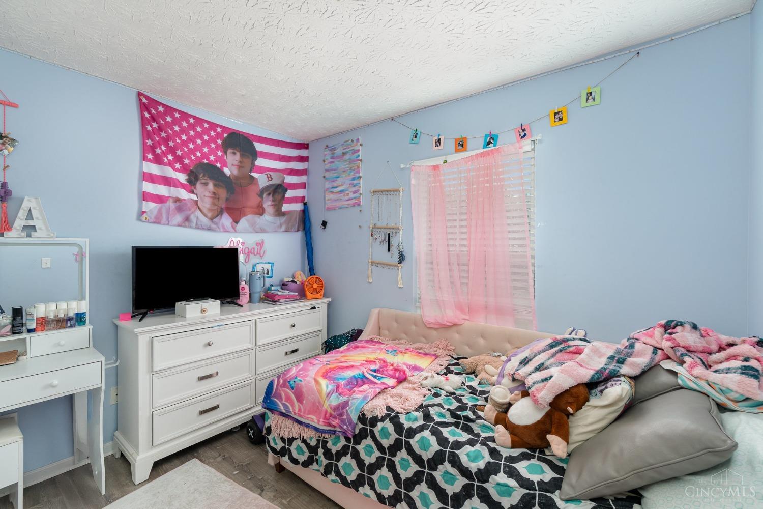 1516 Creekside Road