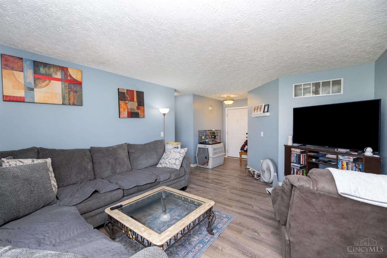 1516 Creekside Road