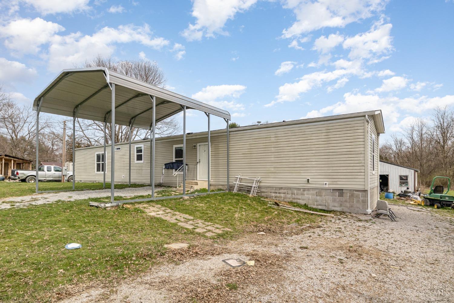 15042 Hillcrest Road